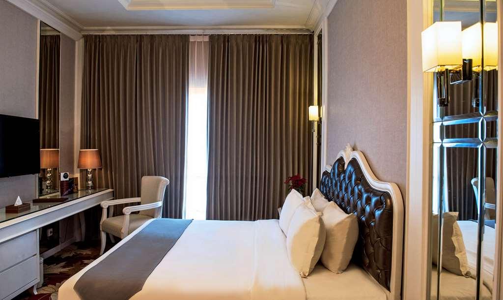 Hotel Golden Tulip Legacy Surabaja Pokoj fotografie